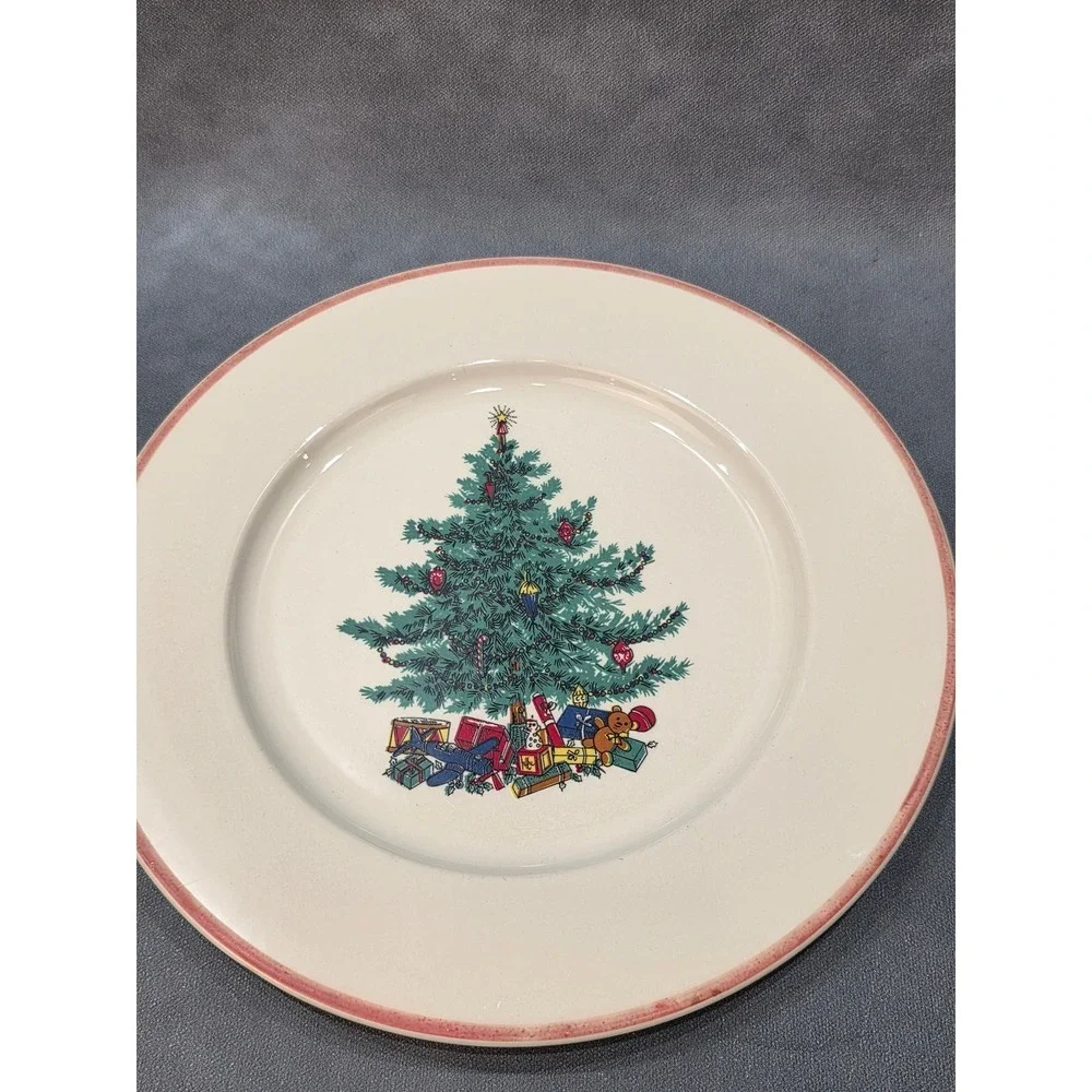 Taylor Smith + Taylor Holly + Spruce Christmas Tree 4 sets 4 Piece Place Setting